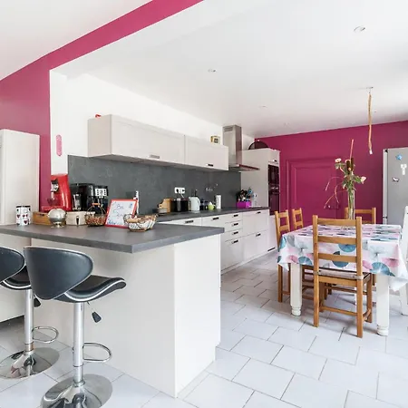 Holiday home 6 Bedroom Cozy In Montigny-les-Monts