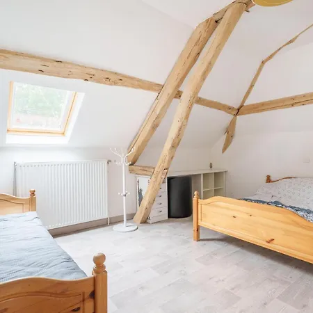 6 Bedroom Cozy In Holiday home Montigny-les-Monts