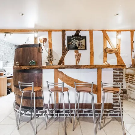 6 Bedroom Cozy In *