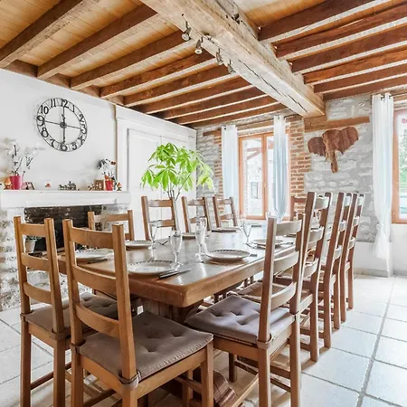 6 Bedroom Cozy In *